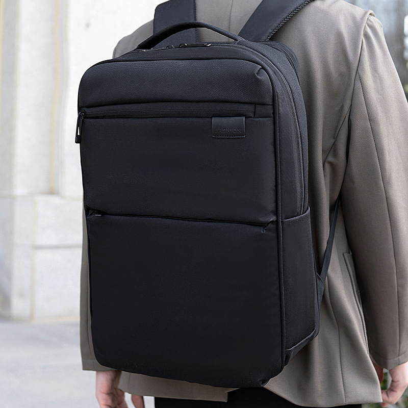 Muški poslovni ruksak od Oxford materijala, kapacitet 20–35 L, zaštita kralježnice, zakrivljene naramenice, za poslovna putovanja