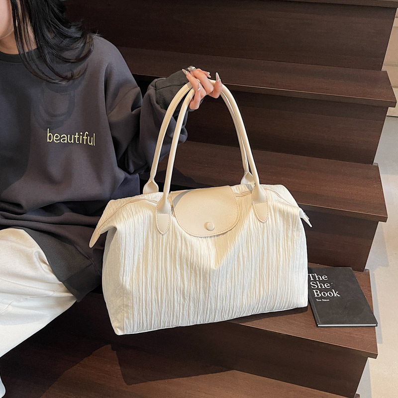 Ženska torba za jogu, lagana i minimalistična za putovanja, gradski stil; kapacitet 20–35 L, materijal: tkanina, podstava: poliester, uzorak: jednobojan