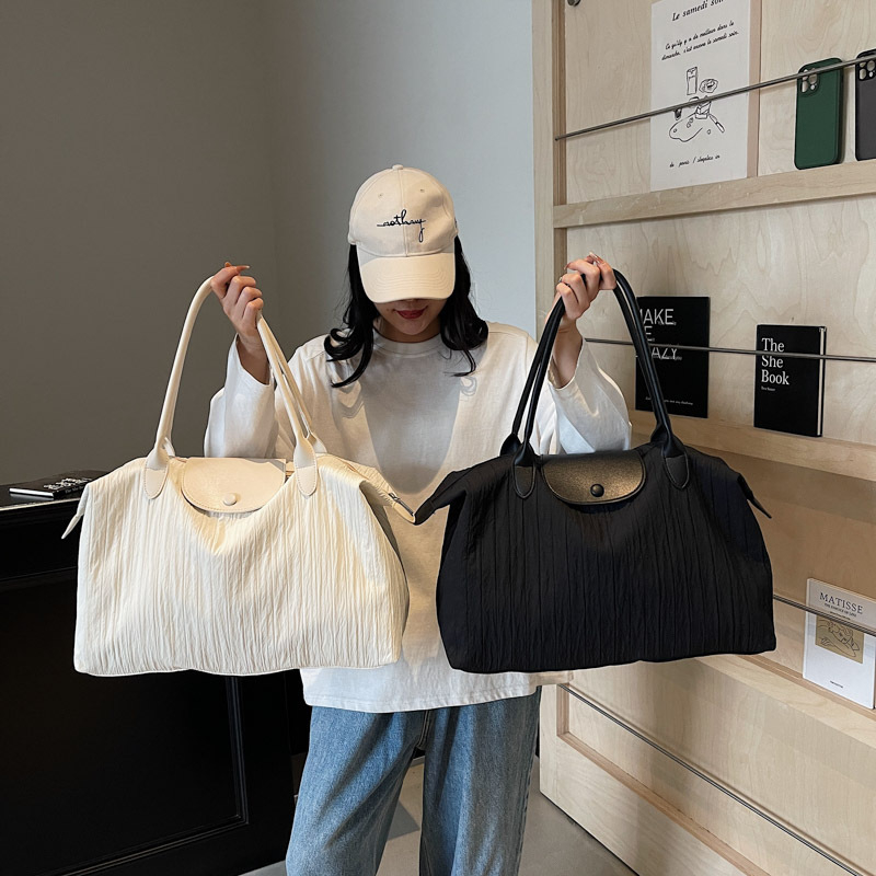 Ženska torba za jogu, lagana i minimalistična za putovanja, gradski stil; kapacitet 20–35 L, materijal: tkanina, podstava: poliester, uzorak: jednobojan