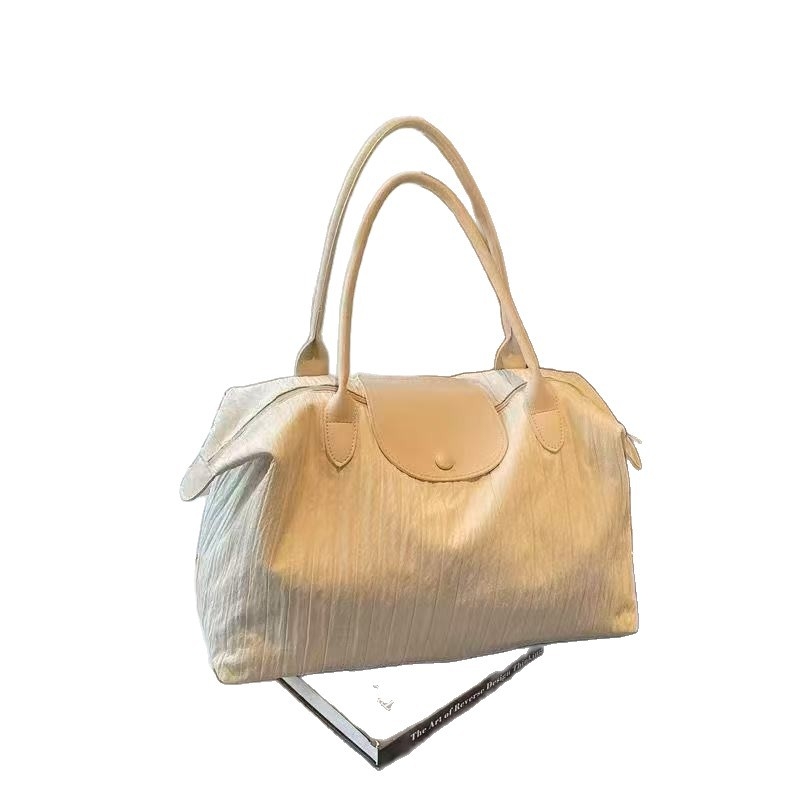 Putna torba za kratka putovanja - unisex, iznimno lagana i otporna, poliester, kapacitet ispod 20 L