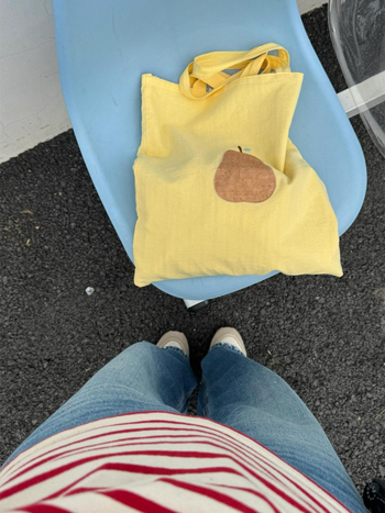 Platnena torbica za ramena s vertikalnim kvadratnim oblikom, šumski stil, unutarnja džep s patchom, platnene podstavke, dvostruke naramenice.