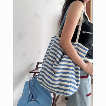 Nylon tote torba s unutarnjim patch džepom, poliester podstava, otvoreni gornji dio, dvostruke naramenice, ljeto 2025