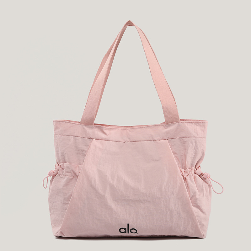 Ženska platnena tote torba – dnevna upotreba, horizontalni kvadratni oblik, zatvarač, poliester podstava, unutarnji džepovi (zip, džep za mobitel, dokumente) – jesen 2025