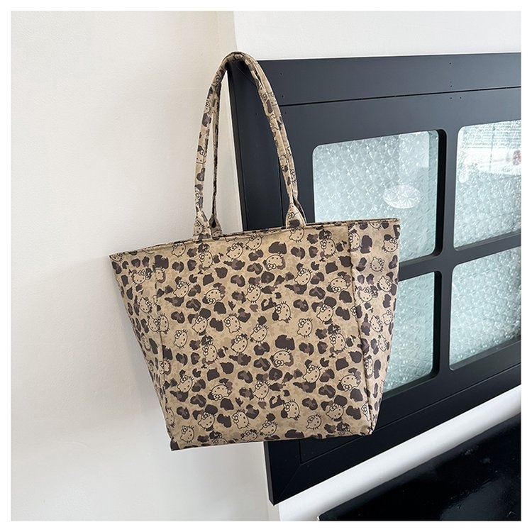 Torba za ramena od platna s leopard uzorkom, otvoren vrh, vodoravan kvadratnog oblika, džep za mobitel