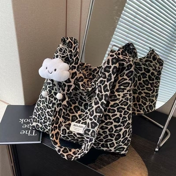 Bucket torba od platna s leopard printom, zatvarač, uspravni kvadratni oblik, džep za telefon, marka Rongku