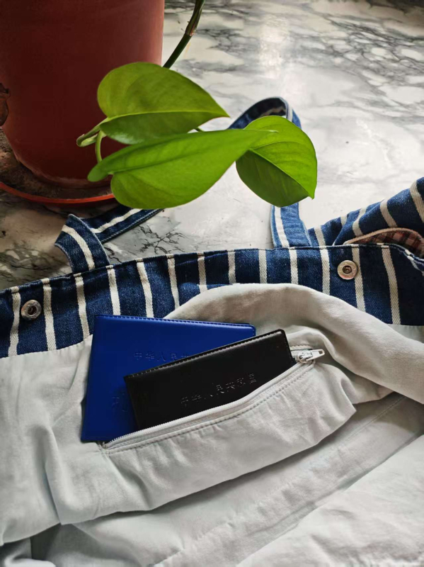 Denim tote torba, ulični stil, vodoravni kvadratni oblik, magnetska kopča, skriveni džep sa zatvaračem