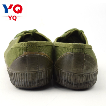 Treningice za učenike, niski gornji dio, platneni đon, gumeni đon, vezanje sprijeda, otporne na habanje