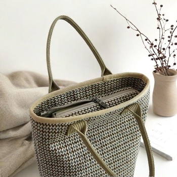 Bucket torba od platna – stil košare, podstava poliesterom, zatvaranje poklopcem, mekana konstrukcija