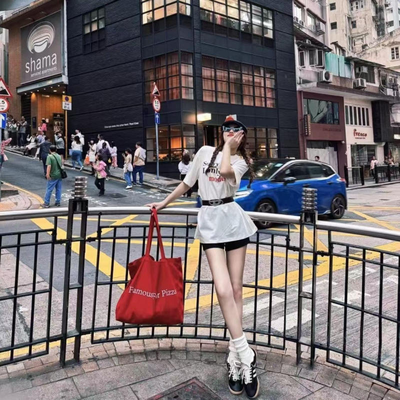 Torba za rame Tote – Street Trend, platno, horizontalni kvadratni oblik, otvoreni vrh, dvostruke naramenice
