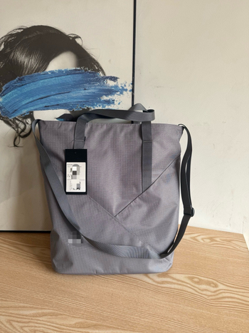 Platnena Tote torba za slobodno vrijeme, oblik kanta, zatvaranje zipom, laminirani unutarnji pretinac