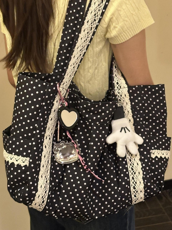 Platnena torba u korejskom stilu s točkicama, žena, čipkasti detalji, preko ramena tote, srednje veličine, velika kapaciteta za svakodnevnu upotrebu.