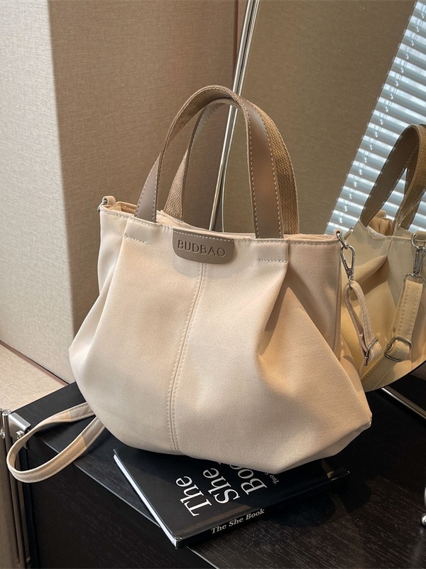 Nylon tote torba za poslovna putovanja — horizontalni kvadratni oblik, zatvarač, unutarnja džep s zipom, vanjski džep, poliester podstava