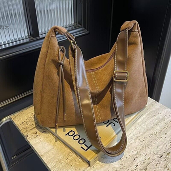 Tote torba marke Group Wood, platno, zatvaranje zipom, PU podstava, velika kapaciteta