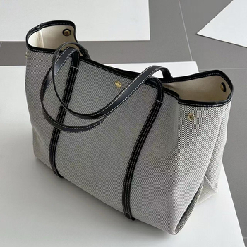 Bucket torba u street fashion stilu od super fiber, zaključavanje na bravu, unutarnji džep sa zipom i džep za ID, poliester podstava