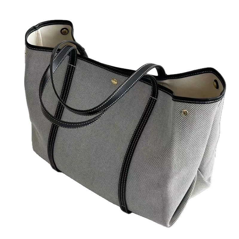 Bucket torba u street fashion stilu od super fiber, zaključavanje na bravu, unutarnji džep sa zipom i džep za ID, poliester podstava