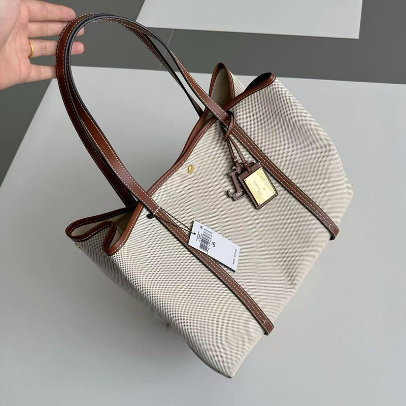Bucket torba u street fashion stilu od super fiber, zaključavanje na bravu, unutarnji džep sa zipom i džep za ID, poliester podstava