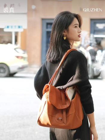 Qiu Zhen PU Messenger Táska Fedéllel, Keresztpántos Válltáska, Vászon Belső, Cipzáras Zseb