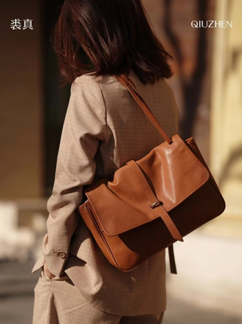 Qiu Zhen PU Messenger Táska Fedéllel, Keresztpántos Válltáska, Vászon Belső, Cipzáras Zseb