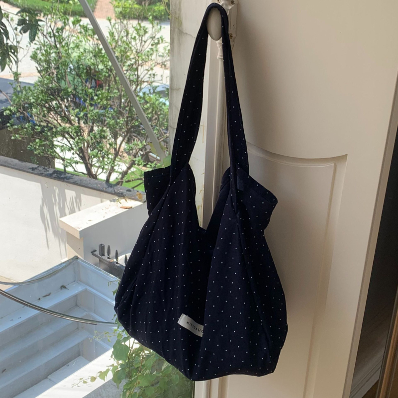 Női vászontáska pöttyös mintával, friss és édes stílus, tote táska nagy kapacitással, vödrös formájú, nyitott felső rész, bélés nélkül