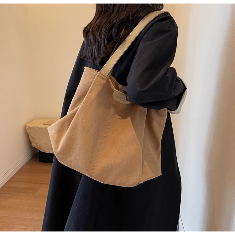 Torba Tote od platna - minimalistički stil, zatvarač, vodoravni četverokutni oblik, unutarnja džep, Lasting
