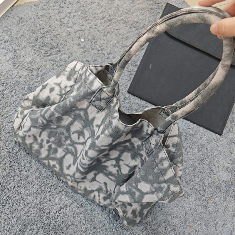 Ženska platnena tote torba – gradski jednostavan stil, velik kapacitet, uspravan kvadratni oblik, unutarnji džep za telefon