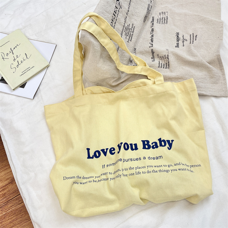 Корейски стил полиестер Tote чанта с принт на букви (уличен стил; хоризонтална квадратна форма; магнитно закопчаване; джоб с цип)