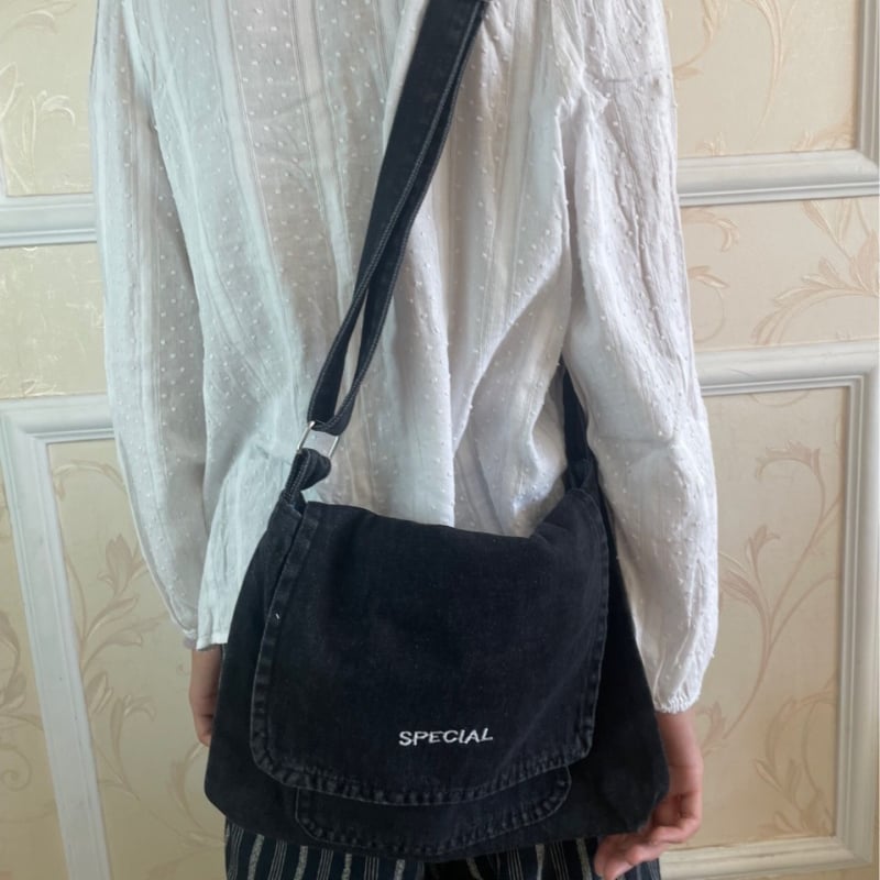 Denim crossbody torba, gradski jednostavan stil, vodoravni kvadratni oblik, zatvaranje zipom, podstava od pamuka