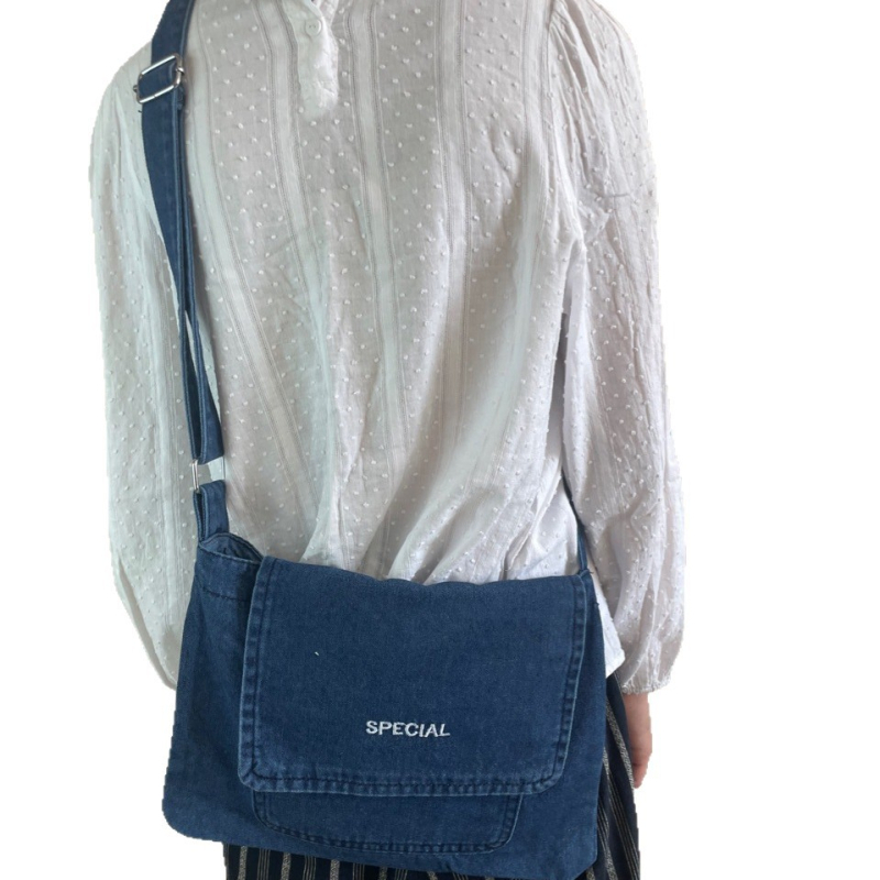 Denim crossbody torba, gradski jednostavan stil, vodoravni kvadratni oblik, zatvaranje zipom, podstava od pamuka
