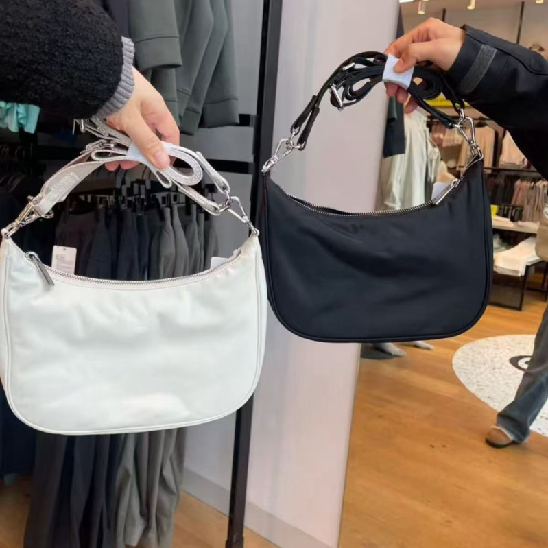 Lululemon Underarm Crossbody Torba – Kanvas, Ovalni Oblik, Zip Zatvaranje, Najlonska Unutrašnjost, Gradski Minimalistički Stil