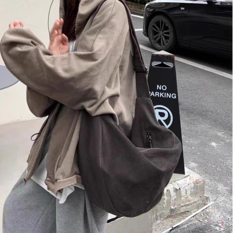 Unisex crossbody tote torba – vanjska od najlona, zatvarač, platnena podstava, ovalni oblik