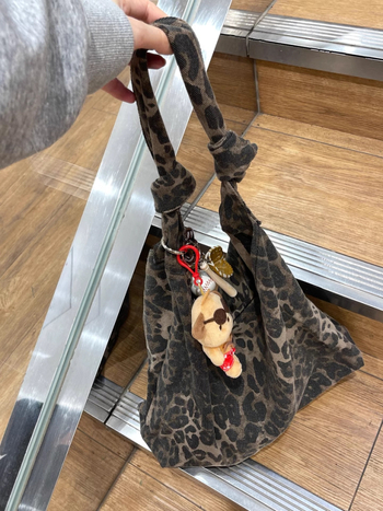 Japanski nadahnuto retro leopard uzorak platnena torba za rame s vezicom, velika zapremina, unutarnja pretinica za telefon