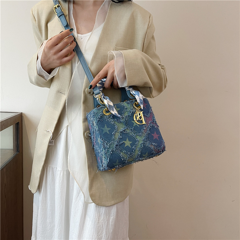 Platnena torbica sa zvjezdanim motivom, torba za rame i crossbody, vertikalni kvadratni oblik, zatvarač, unutarnji džepovi