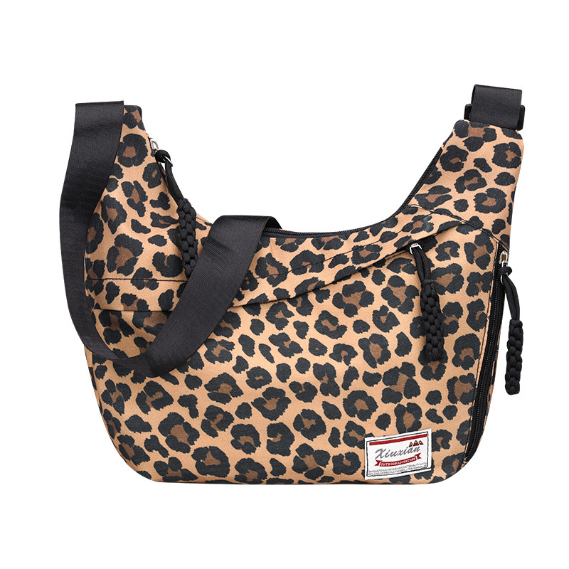 Geantă de umăr pentru femei – imprimeu leopard, stil dumpling, din canvas, fermoar, buzunare interne pentru telefon și documente