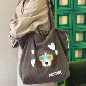 Corduroy tote táska húzózsinóros zárással, függőleges négyzet alakú forma, rejtett cipzáras zseb és ID zseb