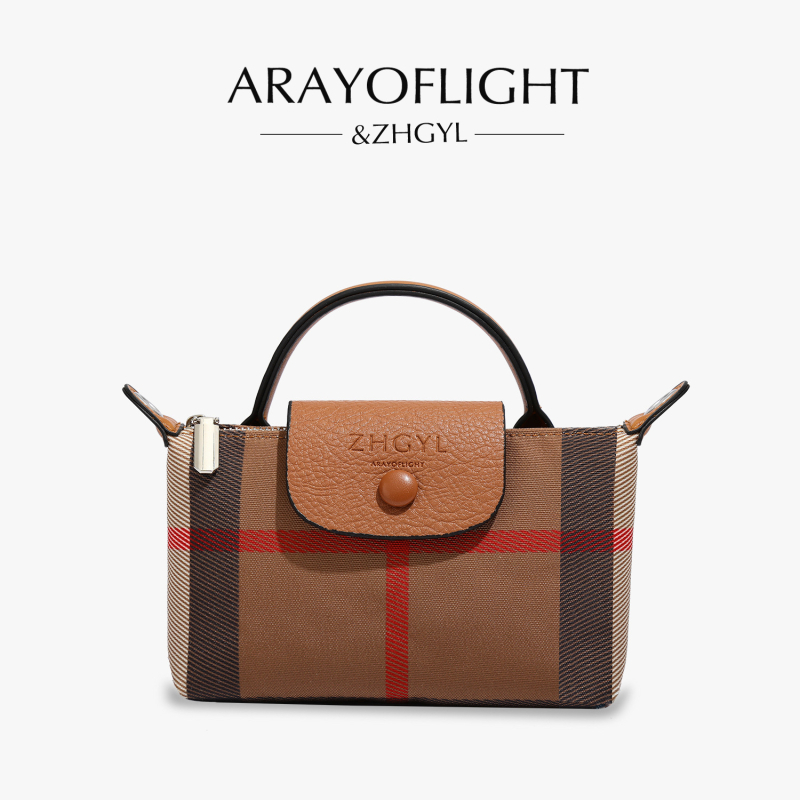 Dumpling-szerű táska fedéllel, vászonból, záródás fedéllel, poliészter-pamut bélés, rejtett cipzáras zseb