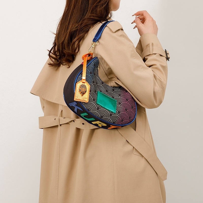 Geantă crossbody în formă de dumpling, design gradient, din pânză, închidere cu fermoar, căptușeală din poliester, buzunar ID interior, două curele de umăr (Primăvara 2025) — Zunen