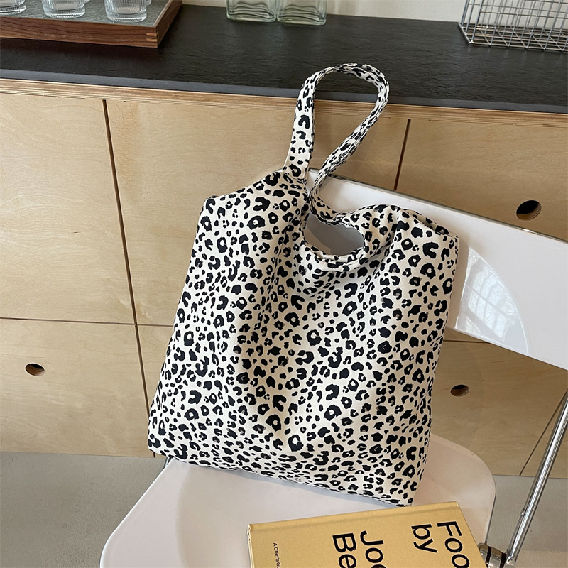 Geantă de umăr floral din nylon, mică, pătrată, cu deschidere deschisă, buzunar pentru telefon, căptușeală din poliester