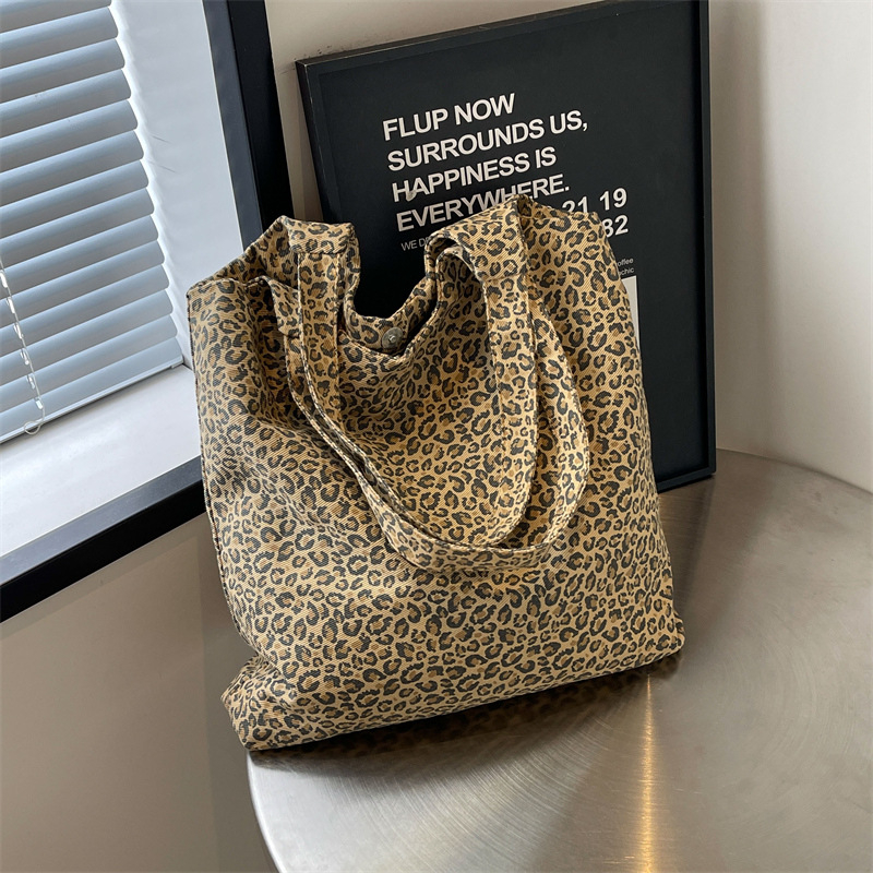 Geantă de umăr floral din nylon, mică, pătrată, cu deschidere deschisă, buzunar pentru telefon, căptușeală din poliester