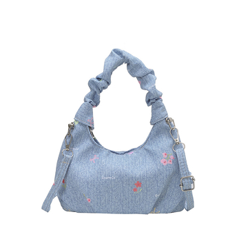 Geantă crossbody cu plisaj floral | din pânză, stil urban minimalist, formă orizontală pătrată, fermoar, căptușeală din poliester