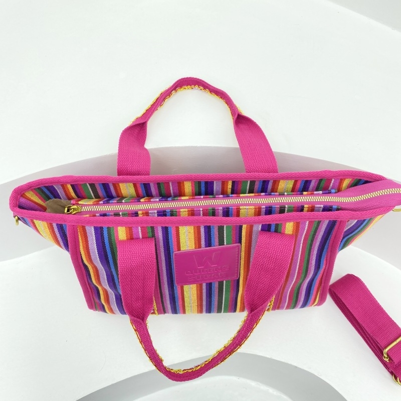 Torba tote s prugastim uzorkom u korejskom stilu, velika zapremina, za svakodnevno i putno korištenje, preko ramena ili kao crossbody. Materijal: platno; Zatvaranje: zatvarač; Podstava: poliester; Unutarnja džep za mobitel.