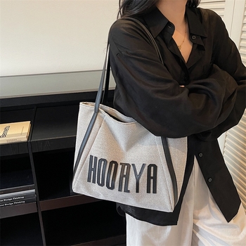 Geantă Tote din pânză, stil street — formă orizontală pătrată, închidere cu fermoar, buzunar pentru telefon