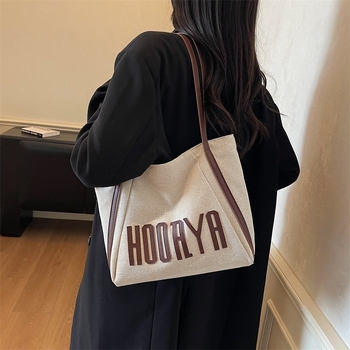 Geantă Tote din pânză, stil street — formă orizontală pătrată, închidere cu fermoar, buzunar pentru telefon