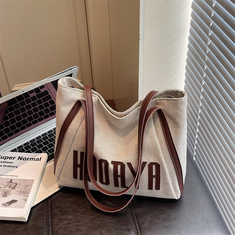 Geantă Tote din pânză, stil street — formă orizontală pătrată, închidere cu fermoar, buzunar pentru telefon