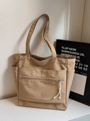 Ženska nylon tote torba - Ulični stil, mekani 3D silueta, zatvaranje na zip, unutarnja džep sa zipom i džep za telefon, podstava od poliestera, dvostruke naramenice