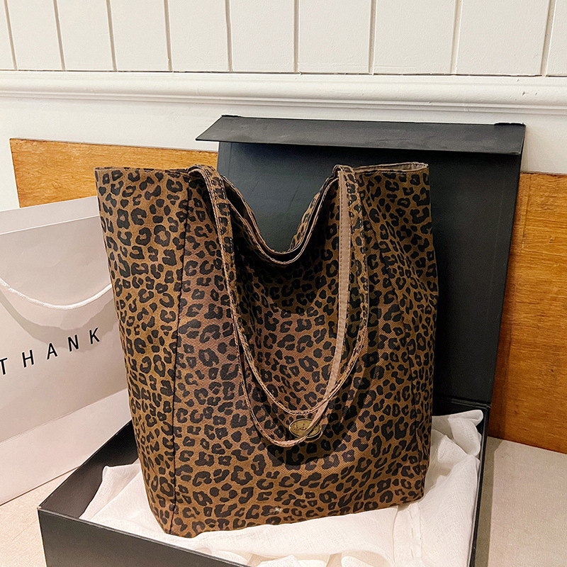 Ženska platnena torba s leopard printom, bucket oblik, reverzibilna, velika kapaciteta, jednostavan svakodnevni stil za posao