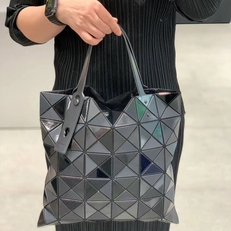 Torba za ramena — Geometrijski romboidni oblik, PVC materijal, uspravni kvadratni silueta, magnetska kopča, tajni džep sa zipom, platnena podstava