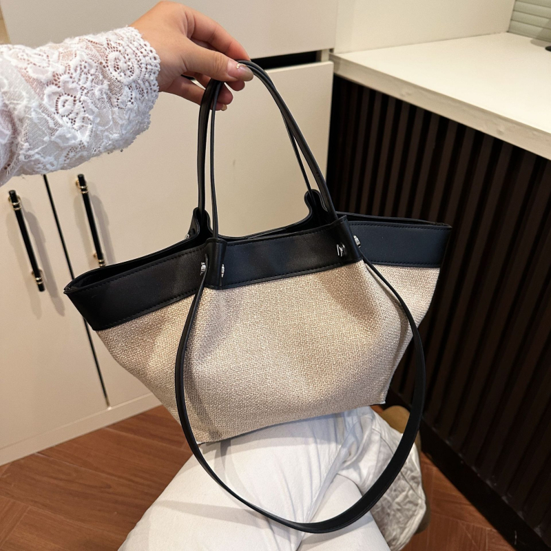 PU materijalna velika kapaciteta torba s patchwork dizajnom krila, poklopac magnetsko zatvaranje, unutarnji džepovi sa zipom, džep za telefon i ID