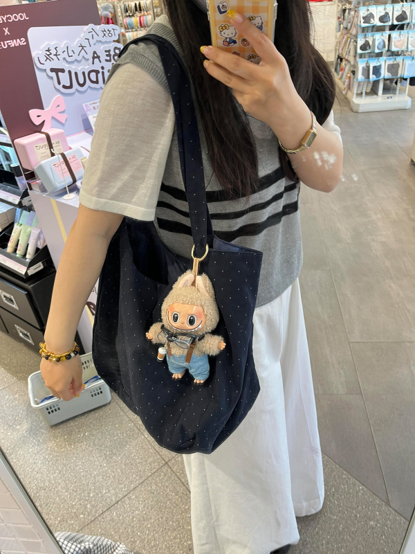 Platnena Tote torba s točkicama, unisex stil, zatvaranje na zip, podstava od poliestera, vodoravni četverokutni oblik