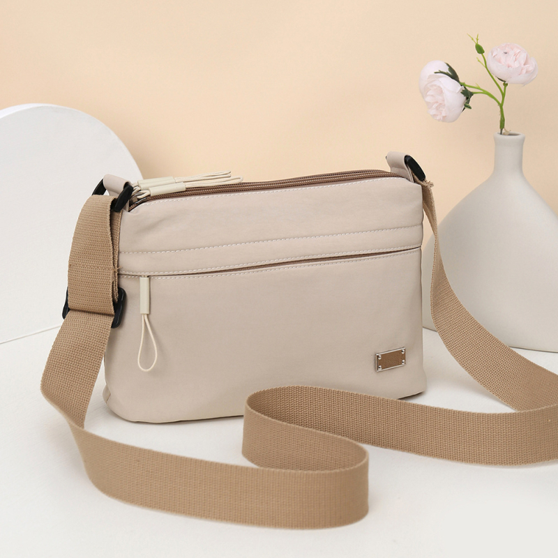 Najlonska crossbody torbica, urbani jednostavan stil, zatvarač, unutarnji pretinac s skrivenim zatvaračem, džep za telefon i ID, poliester podstava, jednoračna naramenica, Lan fulin, ljeto 2025