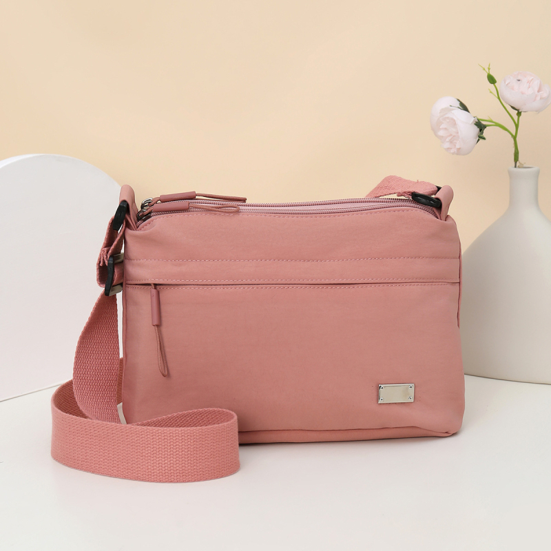 Najlonska crossbody torbica, urbani jednostavan stil, zatvarač, unutarnji pretinac s skrivenim zatvaračem, džep za telefon i ID, poliester podstava, jednoračna naramenica, Lan fulin, ljeto 2025